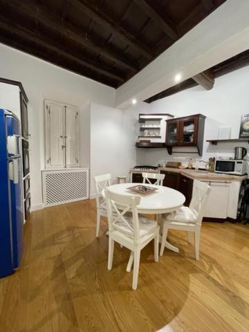 Boutique Apartment Pantheon Рим Экстерьер фото